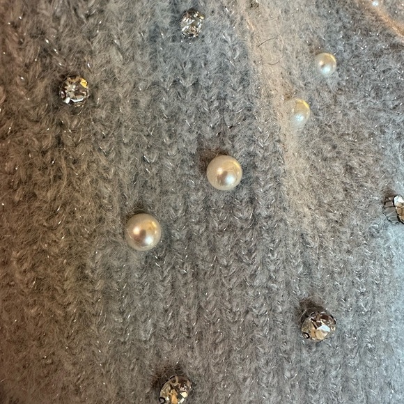 Maurice’s sweater pearl rhinestone embellished NWT gray size 1X plus relaxed fit - Picture 6 of 9